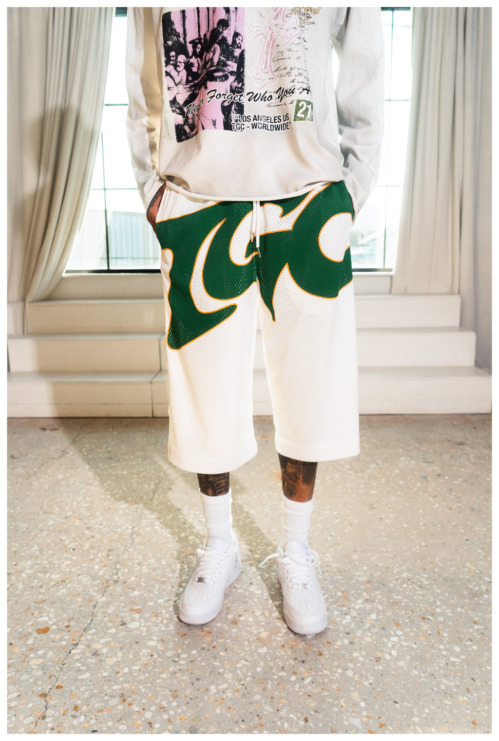 3/4 mesh shorts (white)